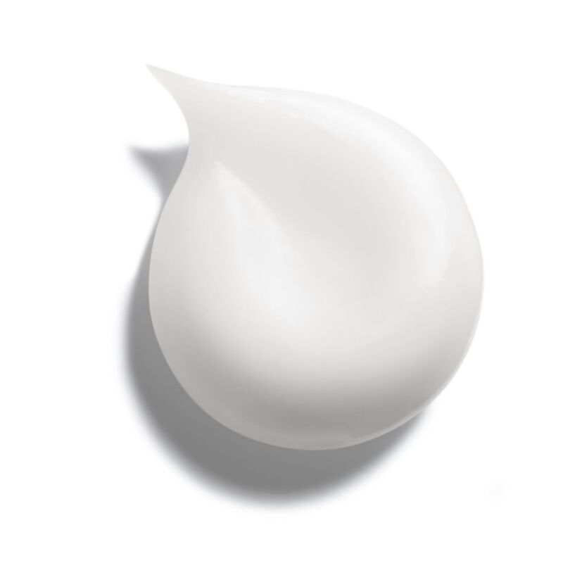 شانيل la creme main texture riche