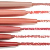 قلم تحديد الشفاه هايلورونيك faces قلم تحديد الشفاه هايلورونيك