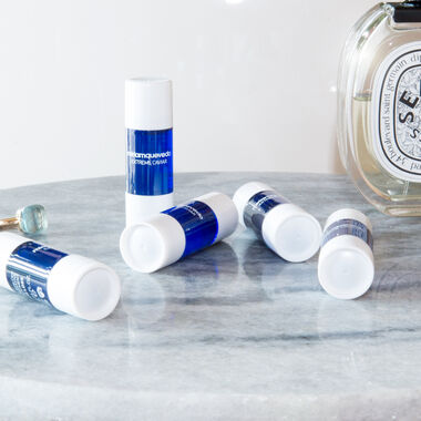 faces علاج حيوي لإعادة التجدد ضد تساقط الشعر بالكافيار الأسود