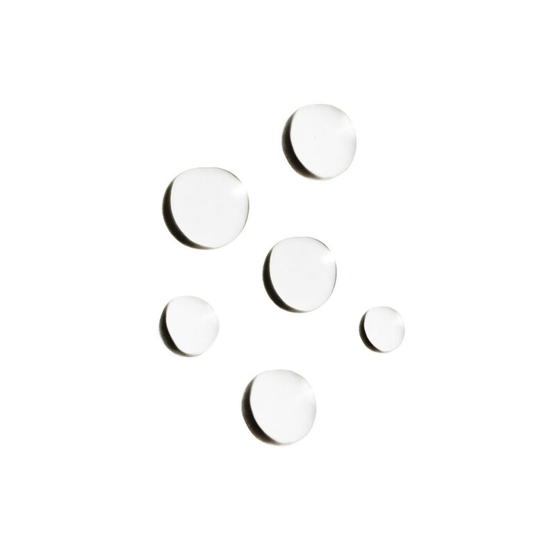 إندي لي قلم بانيش للتخلص من عيوب البشرة