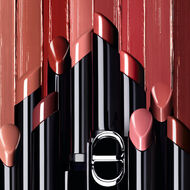 Rouge On Stage Ultra Longwear Lipstick with a Shine Finish faces rouge on stage ultra longwear lipstick with a shine finish