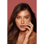 Kissproof Liquid Matte faces kissproof liquid matte