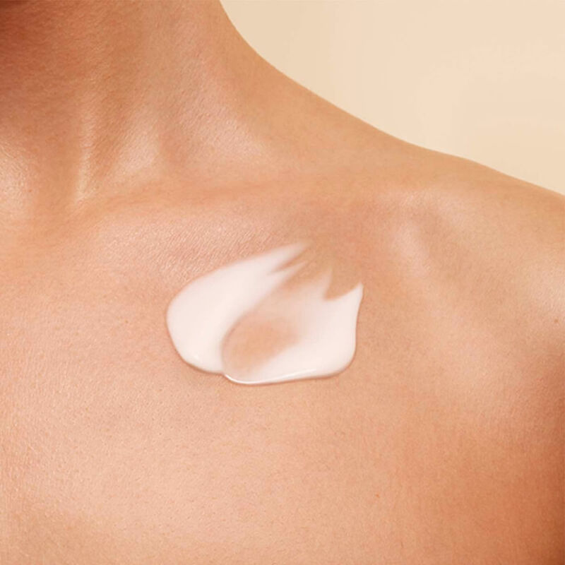 clarins renew body serum