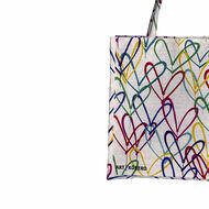 حقيبة العطاء faces حقيبة العطاء