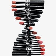 Le Rouge Velvet Matte Long-Lasting and Plumping faces le rouge velvet matte long lasting and plumping
