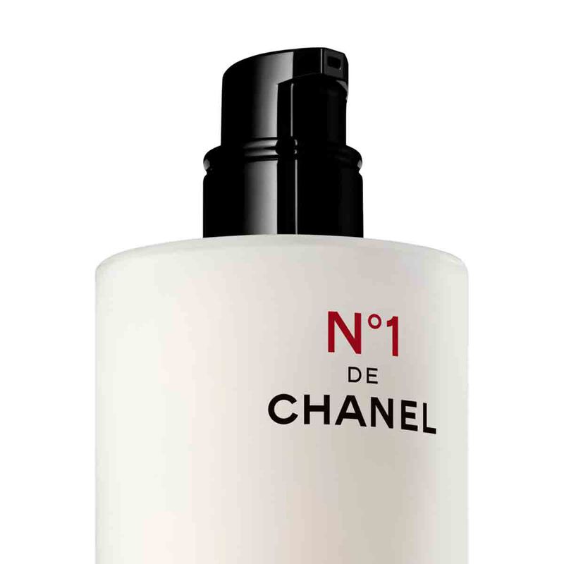 chanel n°1 de chanel revitalizing essence lotion