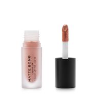 مات بومب faces مات بومب