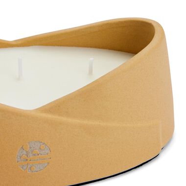 faces embrace   artisanal