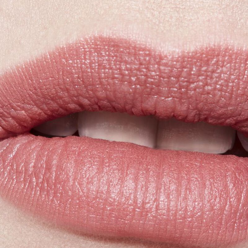 شانيل روج ألور إنك rouge allure ink