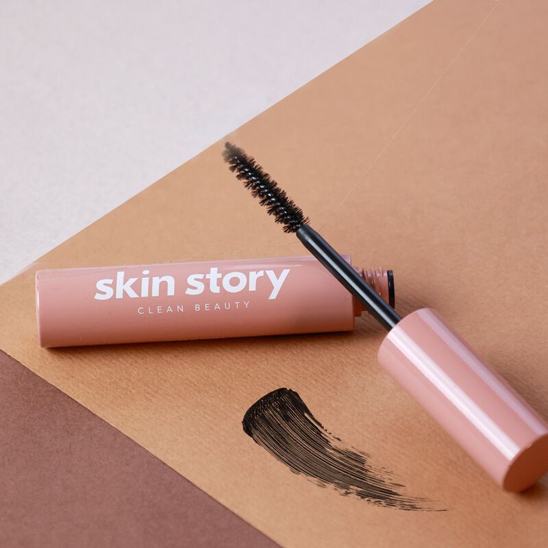 skin story drama mascara