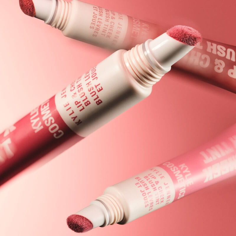 كايلي كوزمتكس ملوِّن الشفاه والخدود ليب أند تشيك بلاش تينت