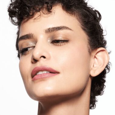 faces shine bomb lip lacquer