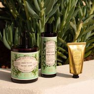 Absolutes Precious Jasmine Liquid Marseille Soap faces absolutes precious jasmine liquid marseille soap