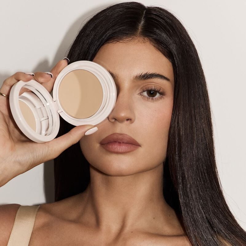 kylie cosmetics natural blur powder