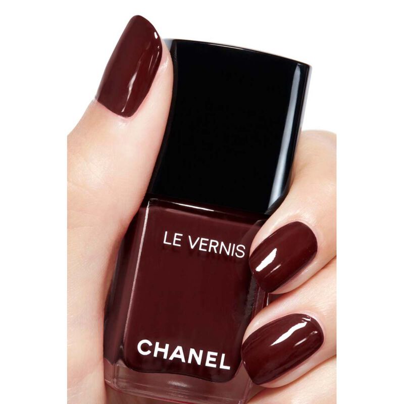 شانيل le vernis طلاء أظافر طويل الثبات