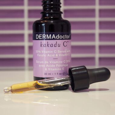 faces سيروم كاكادو سي 20       فيتامين سي مع حمض الفيروليك وفيتامين e