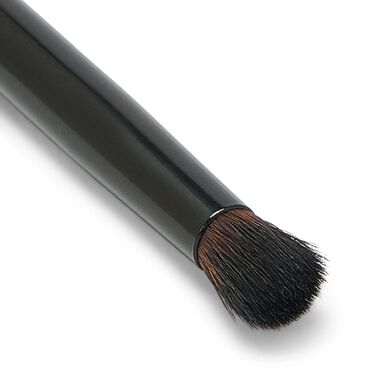 faces round eye blender brush