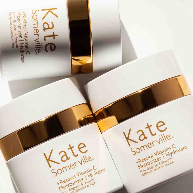 كيت سومرفيل مرطب بالريتينول وفيتامين سي