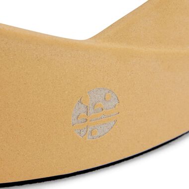 faces embrace   artisanal