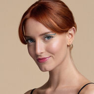 faces معزز الشفاه بلم ات اب