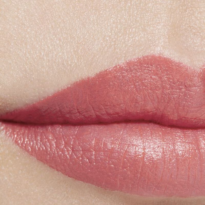 شانيل روج ألور إنك rouge allure ink