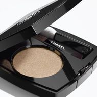 CHANEL OMBRE ESSENTIELLE MULTI-USE LONGWEARING EYESHADOW مستحضر لتظليل الجفون طويل الثبات متعدد الاستعمالات faces chanel ombre essentielle multi use longwearing eyeshadow مستحضر لتظليل الجفون طويل الثبات متعدد الاستعمالات