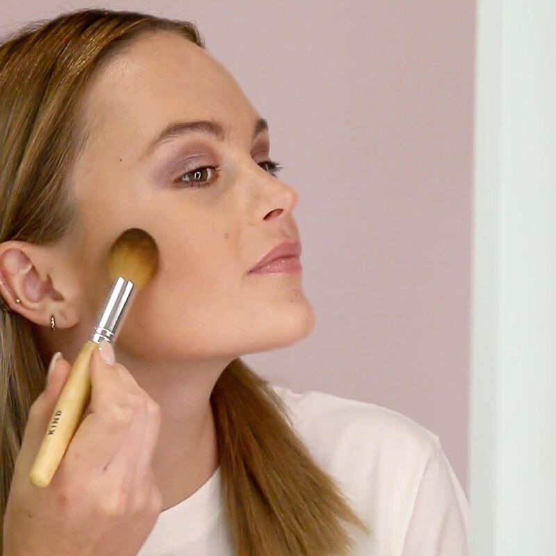 the kind collective superhero 5in1 pressed powder