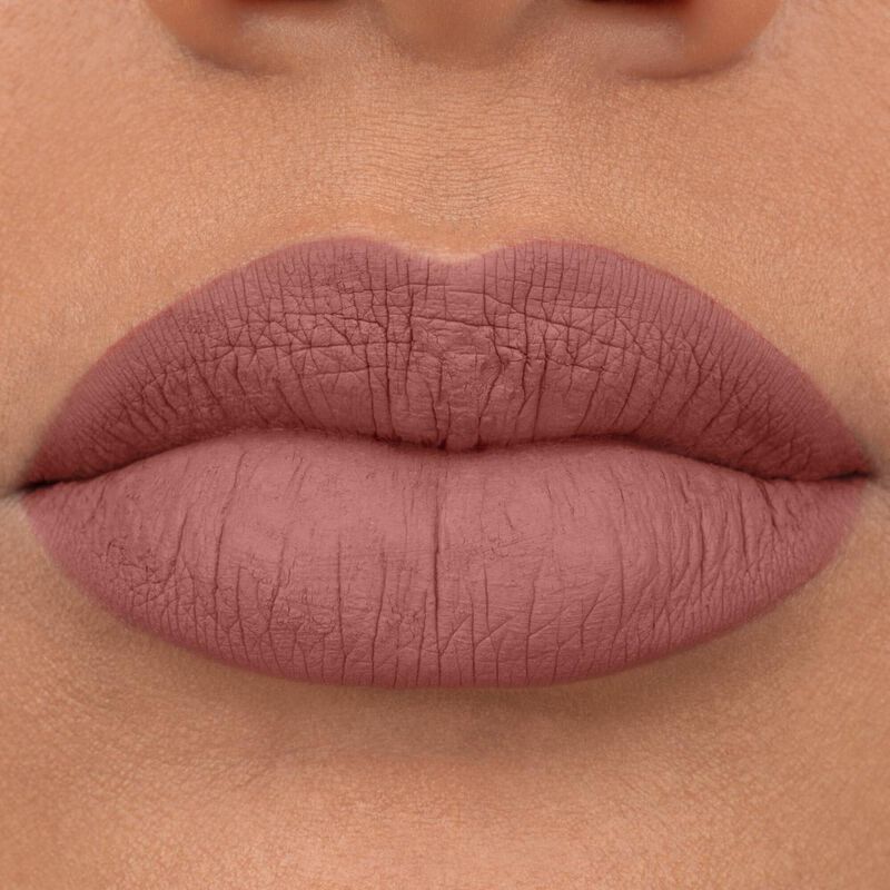 essence 8h matte