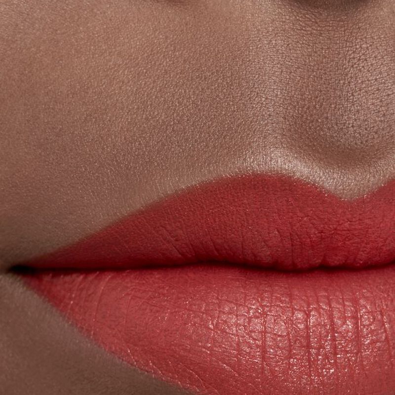 شانيل روج ألور إنك rouge allure ink
