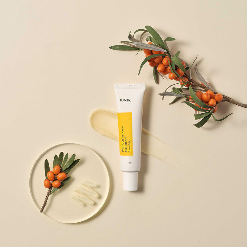 ايونك كريم فيتامين دنج للعين