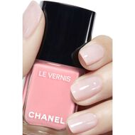LE VERNIS faces le vernis