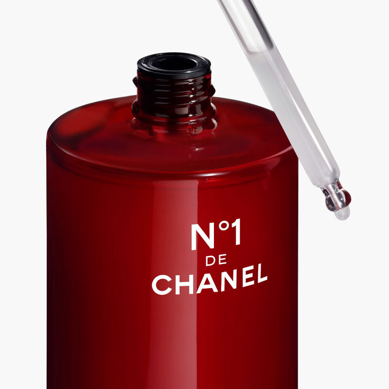 chanel n°1 de chanel revitalizing serum smooths and provides radiance, for youngerlooking skin