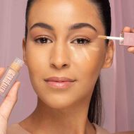 The Multi Magic Concealer faces the multi magic concealer