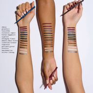 faces جل مقاوم للماء ستاي أول داي سمادج آند سيت