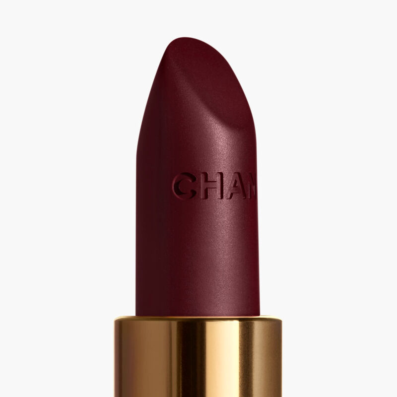 شانيل chanel rouge allure velvet rouge noir أحمر شفاه غير لامع بلمسة مشرقة