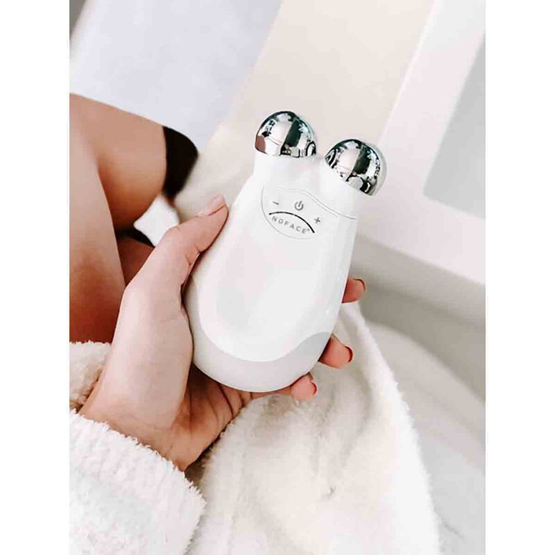 nuface trinity facial toning device with a gel primer 59ml