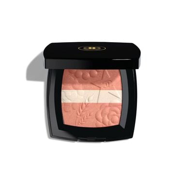 faces les signes de illuminating powder blush    festive edition