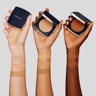 Double Wear Stay in Place Matte Powder Foundation faces double wear stay in place matte powder foundation