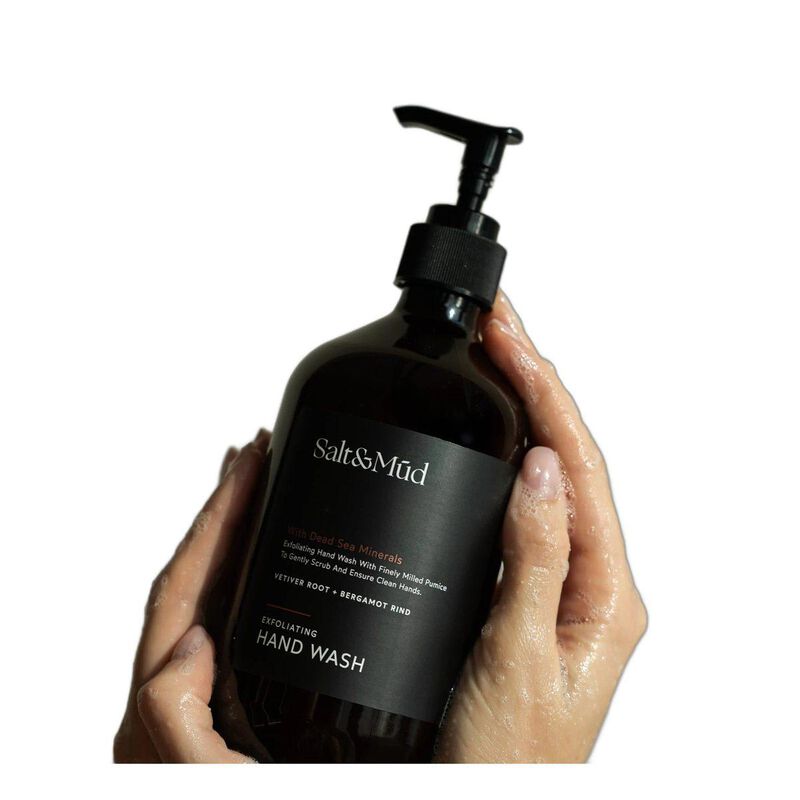 salt & mud exfoliating hand wash vetiver root & bergamot rind with dead sea minerals