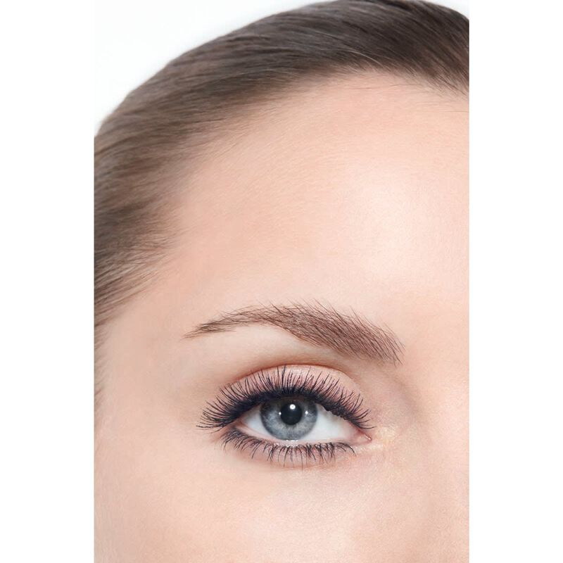 chanel noir allure allinone mascara: volume, length, curl and definition festive edition