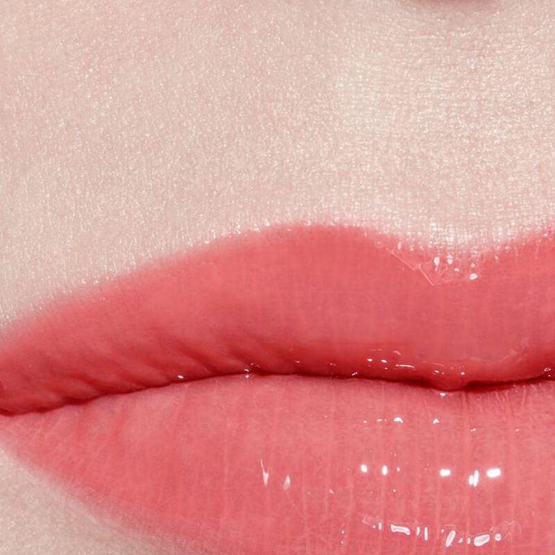 شانيل rouge coco gloss