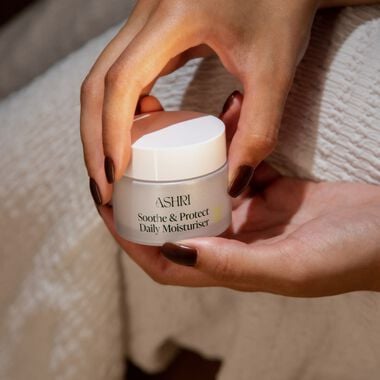faces soothe   protect daily moisturiser