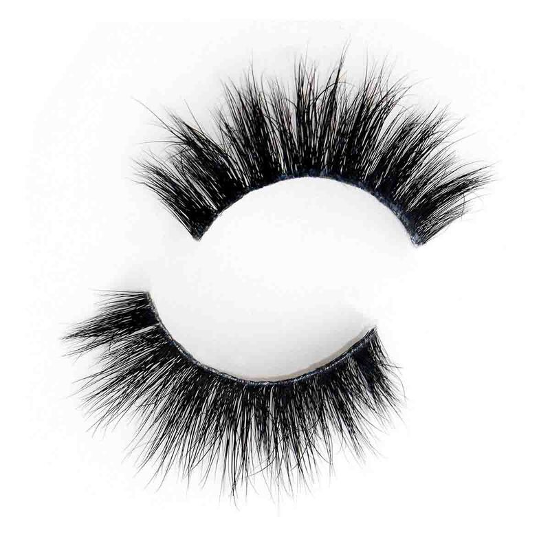 ليلي لاشز مجموعة الشرق الأوسط  ناديا