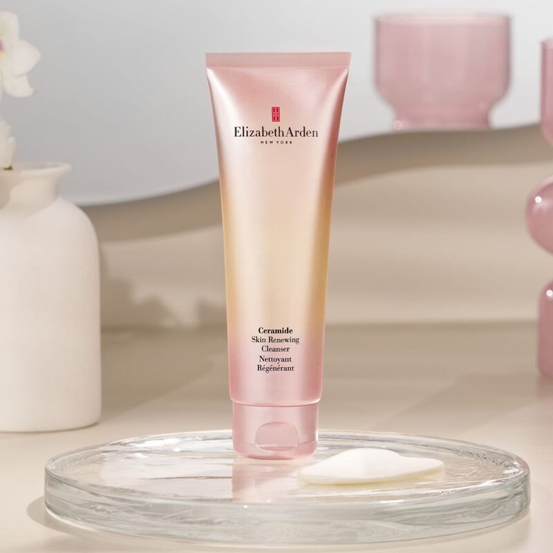 إليزابيث آردن غسول السيراميد لتجديد البشرة