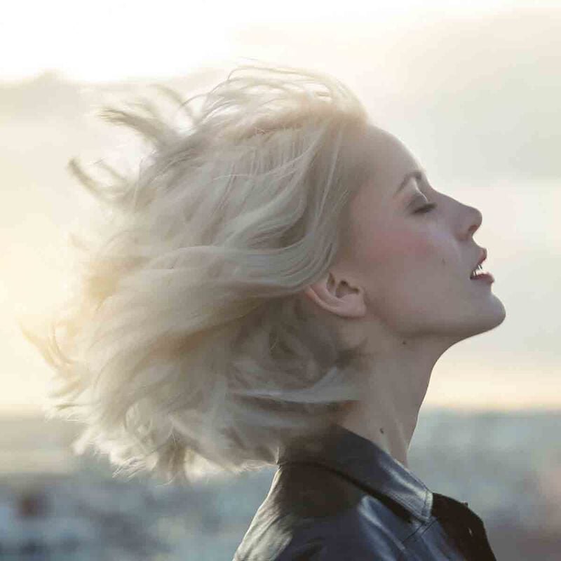 sisley revitalizing fortifying serum for the scalp