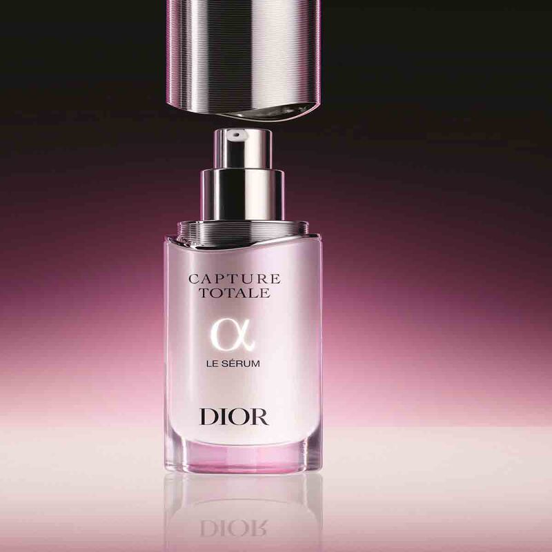 ديور سيروم كابتشر توتال  لعلامات التقدم في السن