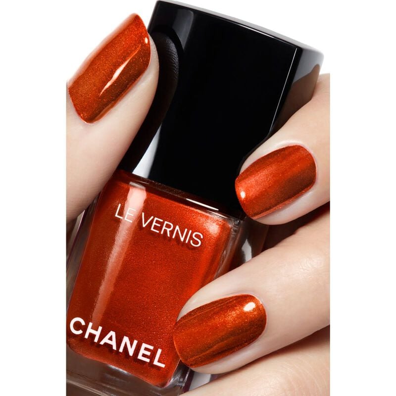 chanel le vernis longwear nail colour festive edition