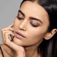 faces futurist hydra rescue moisturizing foundation with spf 45