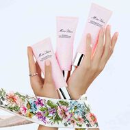 faces مقشّر الاستحمام الحليبي مس ديور روز جرانيتا