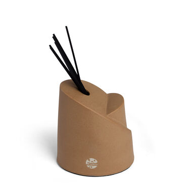 faces embrace   artisanal